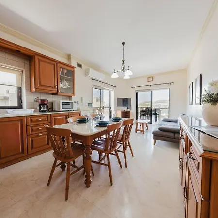 Seafront With Panoramic Views 3 Bed