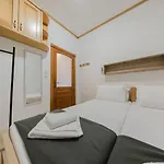 아파트 Seafront With Panoramic Views 3 Bed Is-Sellum