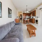 Seafront With Panoramic Views 3 Bed *