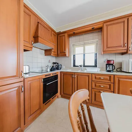 Seafront With Panoramic Views 3 Bed 公寓