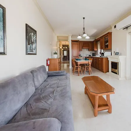 2bed Opposite Ghadira Bay By Homely! *