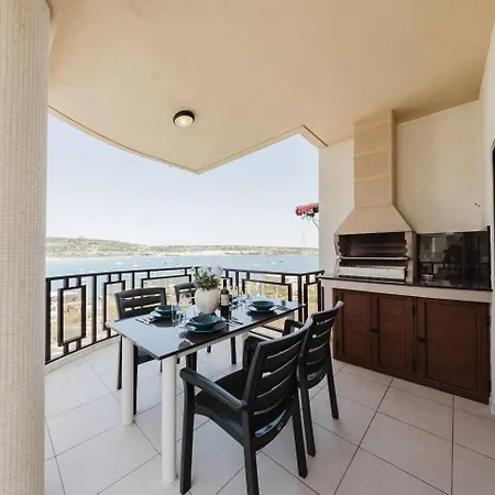 아파트 Seafront With Panoramic Views 3 Bed *