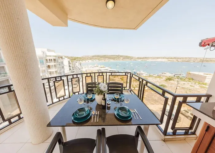 Seafront With Panoramic Views 3 Bed * Is-Sellum