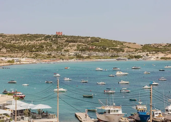 Seafront With Panoramic Views 3 Bed 아파트 Is-Sellum