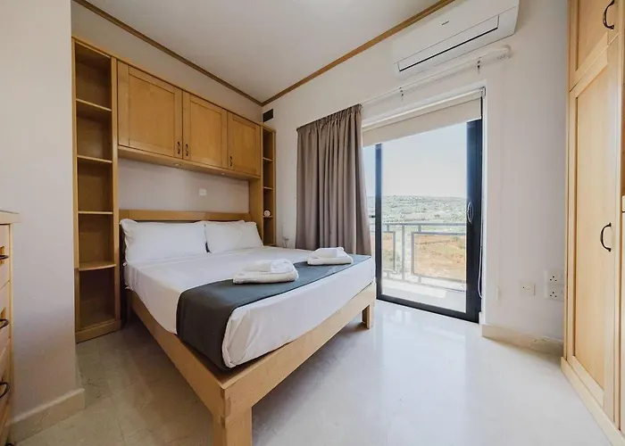 Seafront With Panoramic Views 3 Bed 아파트 *