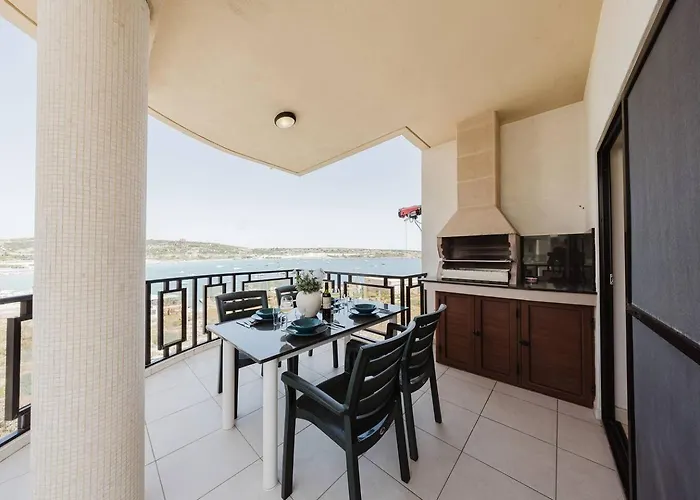 아파트 Seafront With Panoramic Views 3 Bed *